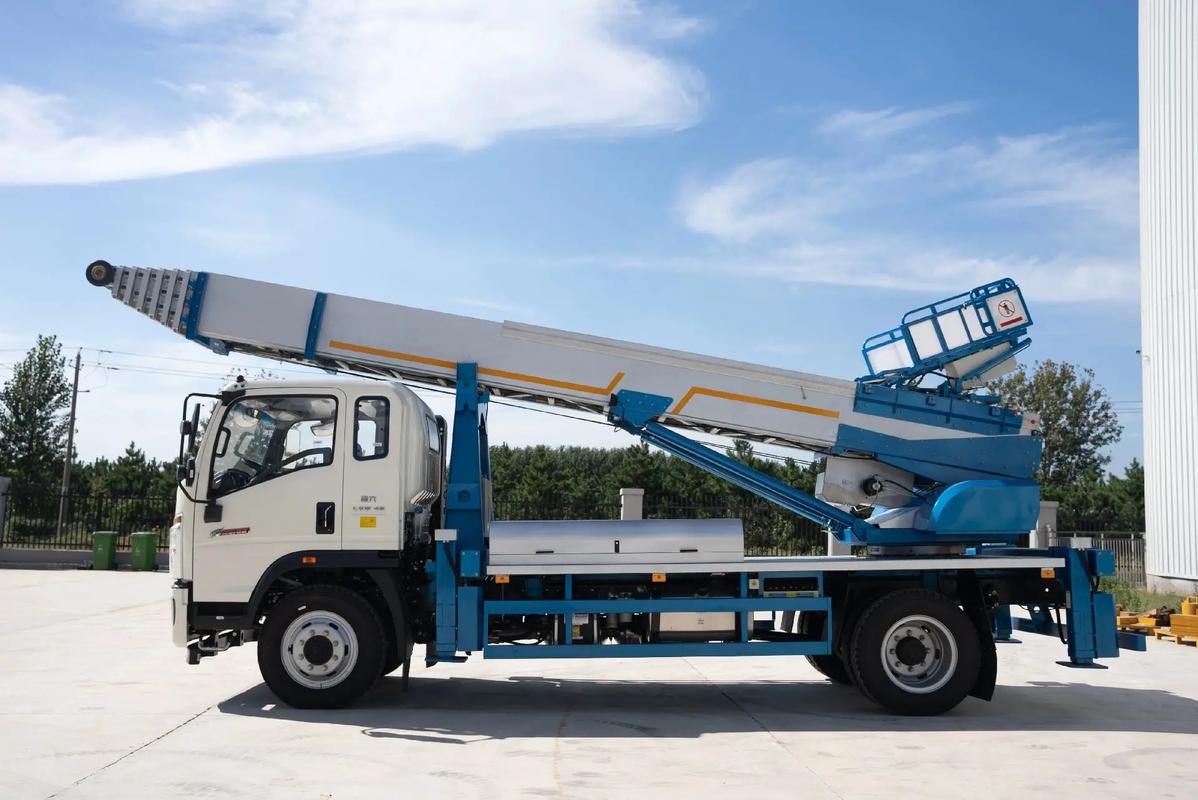 平度云梯上料车租赁费用