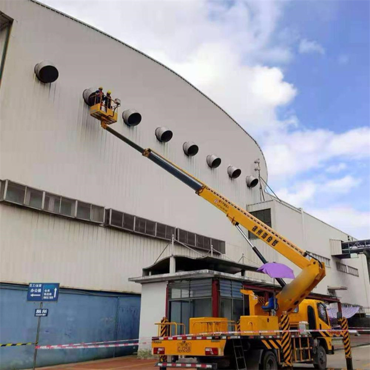 平度高空作业车出租服务：专业广告牌安装解决方案