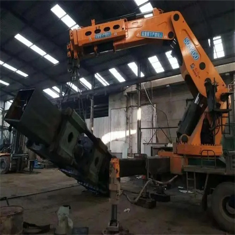 平度200吨折臂吊出租