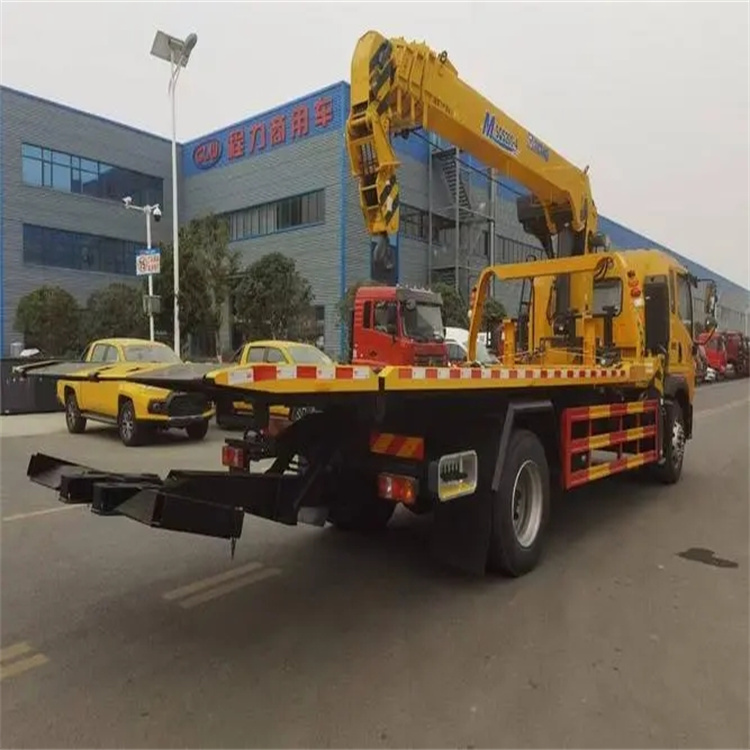 平度附近小随车吊出租电话，轻松解决搬运烦恼